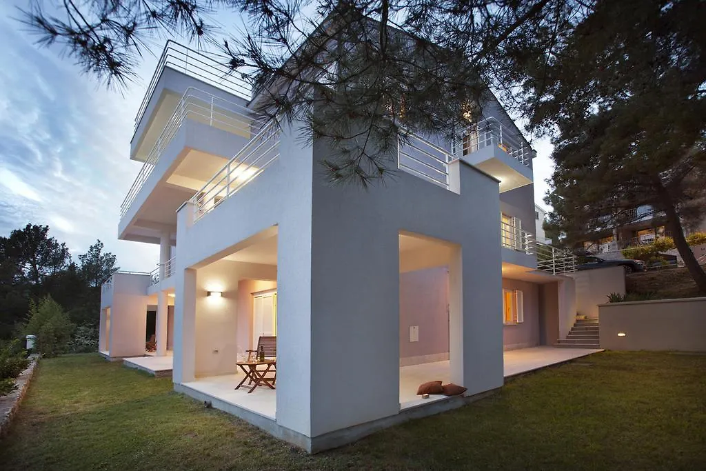 Casa M Rabac Apartment